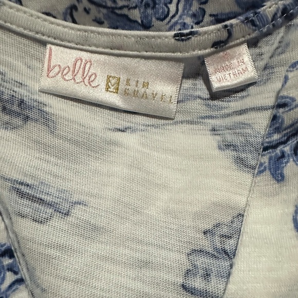 BELLE KIM GRAVEL’S FLOWERED TOP - Picture 5 of 6